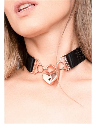 Kinky Diva Necklace with Heart